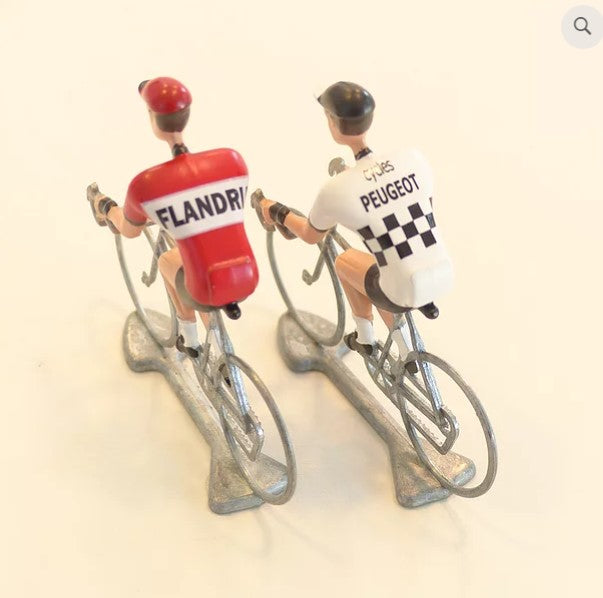 FLANDRIENS Models, 2 x Hand painted Metal Cyclists, Peugeot & Flandria jerseys