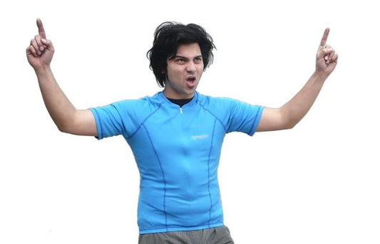 Jersey, COMO SPORTS, short sleeve, 3/4 length zip, 3 rear pockets, Size MEDIUM, colour BLUE, "GREAT STARTER JERSEY"