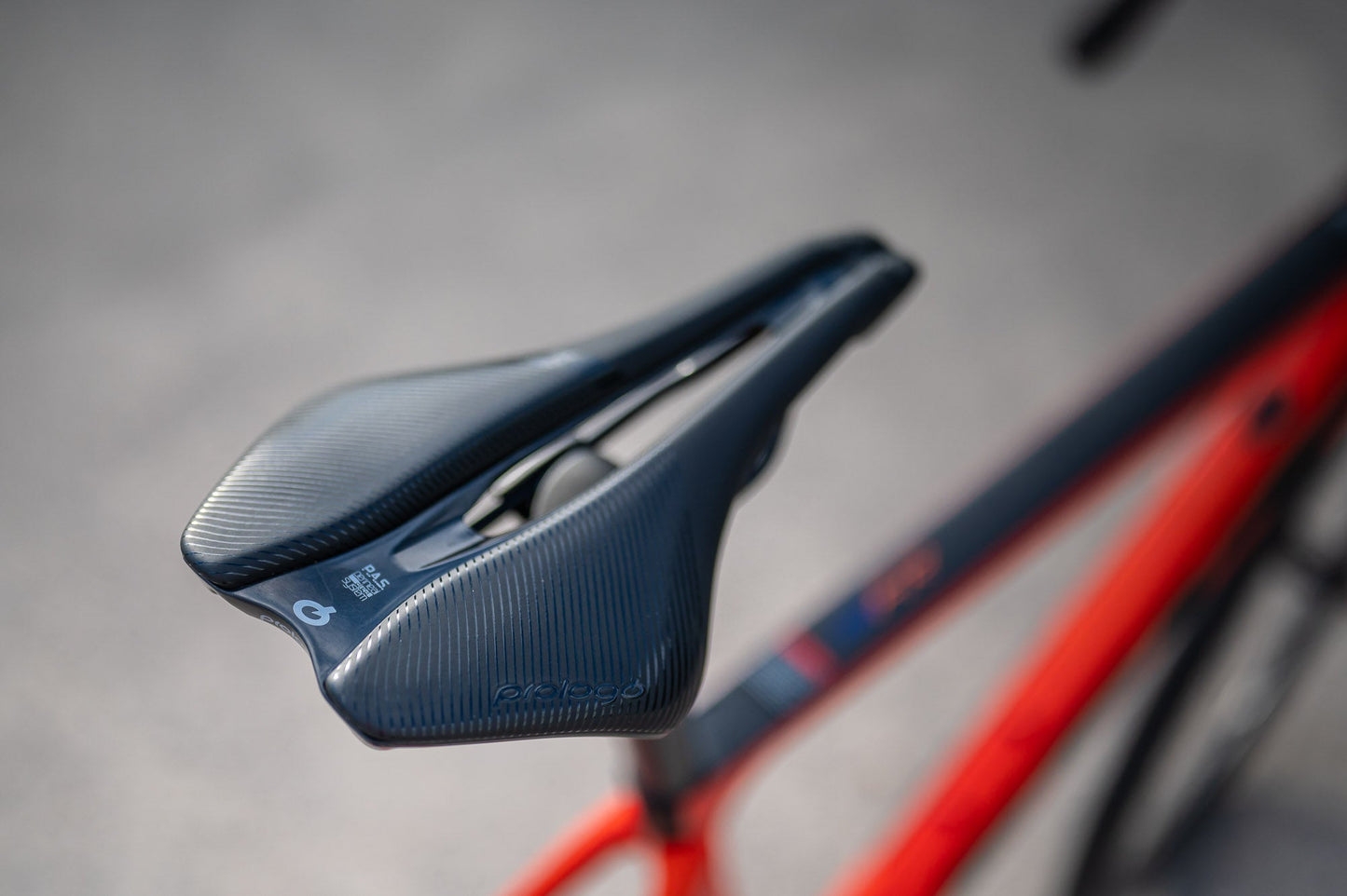 Felt FR | Advanced |105 Di2 (Fast Orange)