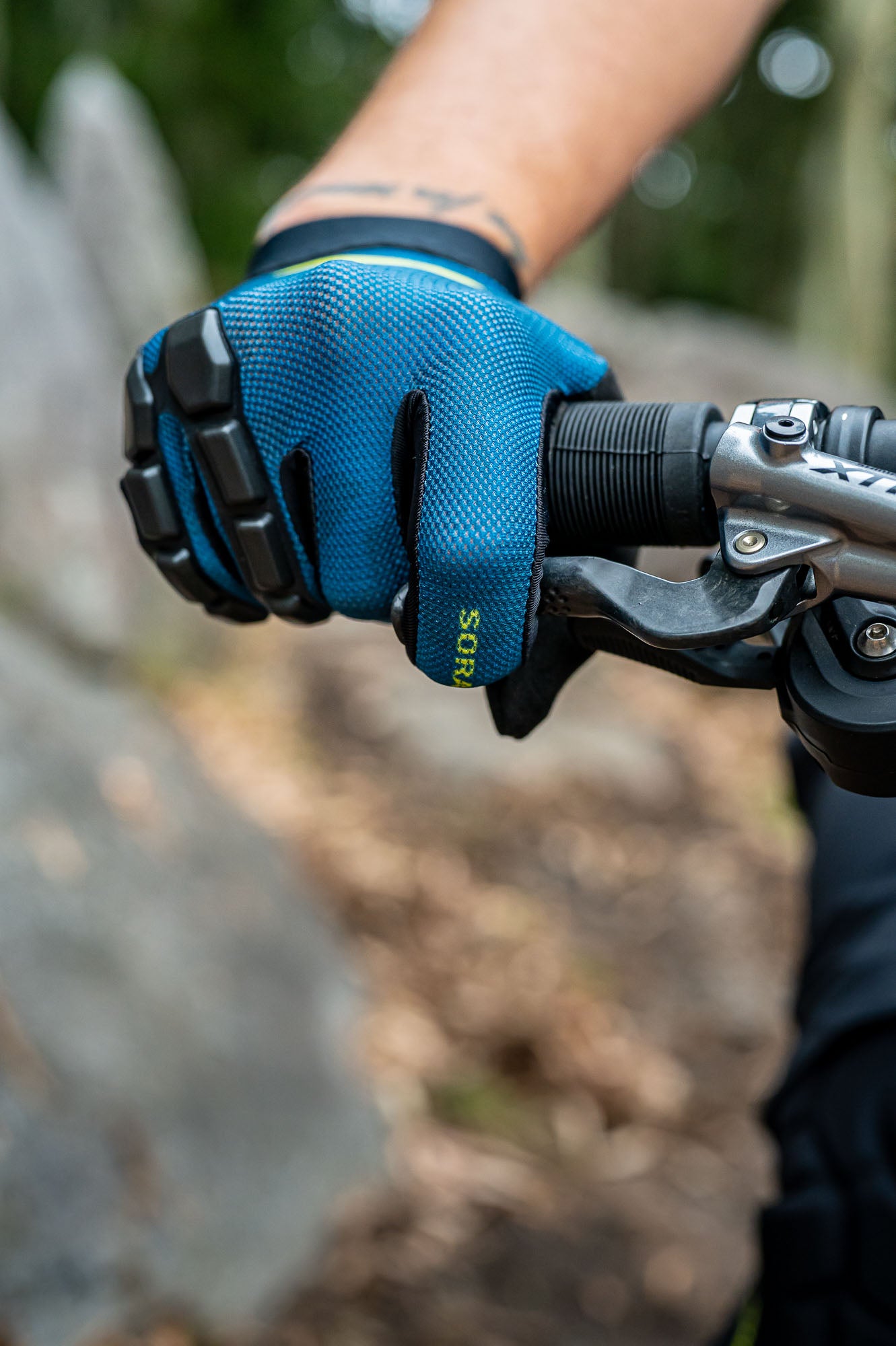 G-Form Sorata 2 Trail Glove - Storm / Green