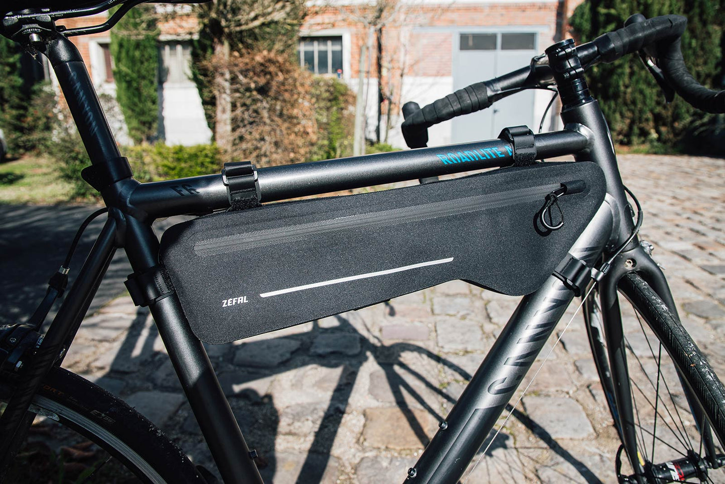 Zefal Z Adventure C4 - Waterproof 4.2L Frame Bag (20)